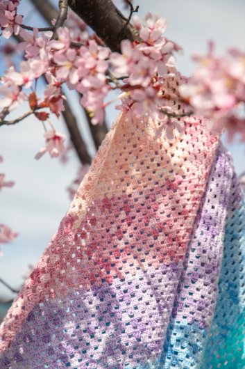 Pastellsommer – enkelt heklet sjal