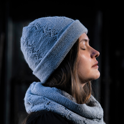 Ässja – lue med hullmønster