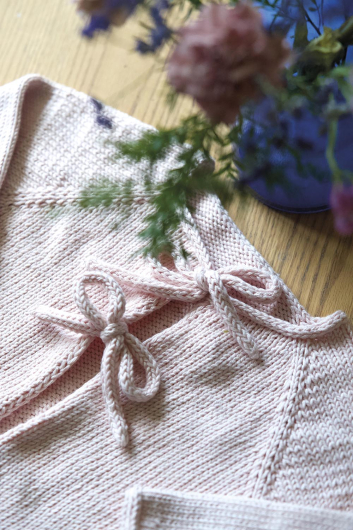 Stureby - barnekofte med knytting