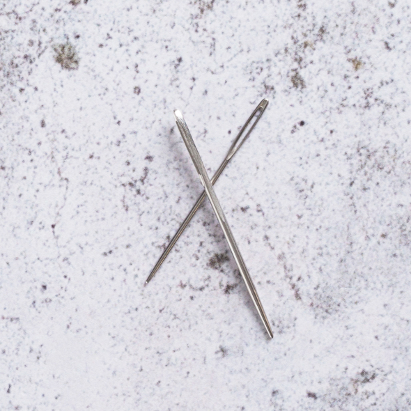 Ullnåler/stoppenåler (2 stk)