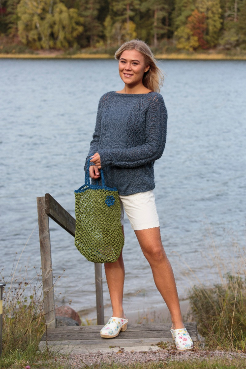 92232. 'Therese' - genser med hullmønster