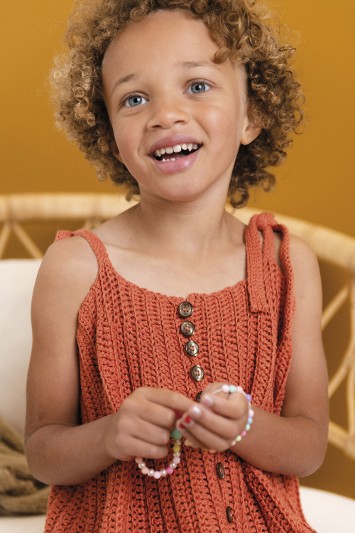 Brielle - heklet barnekjole med knapper