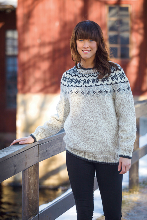 Unisex genser med rundt bærestykke