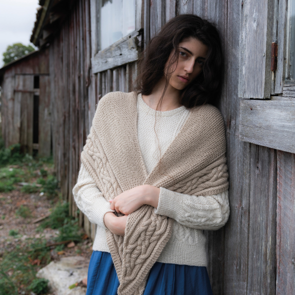 Bränning - sjal med flettemønster