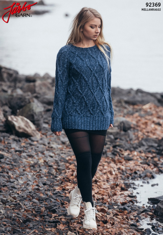 92369. Storgenser med fletter