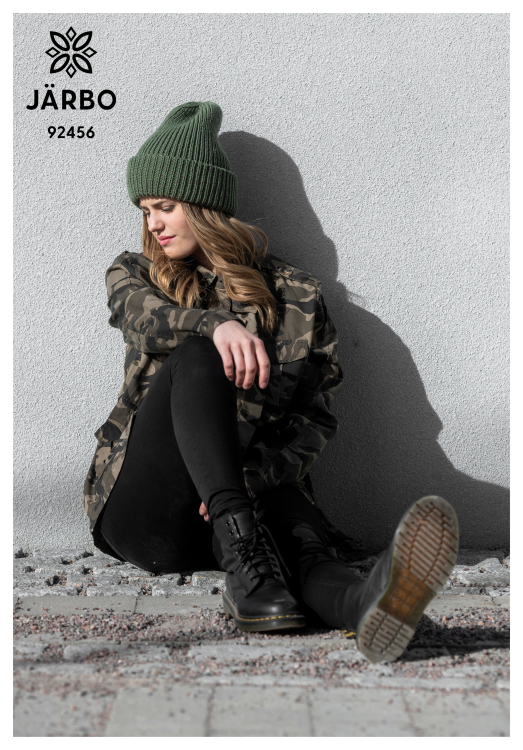 Camo- ribbestrikket lue