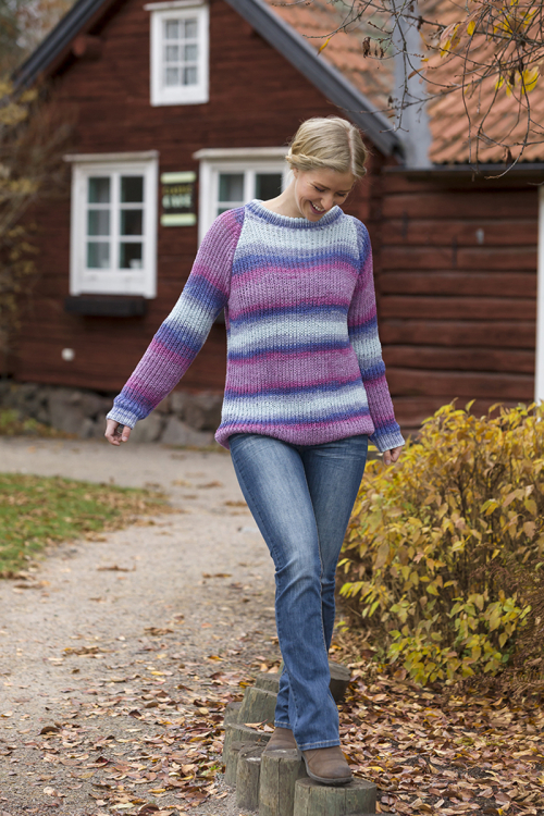 91688. DAMEGENSER STRIKKET I HALVPATENT