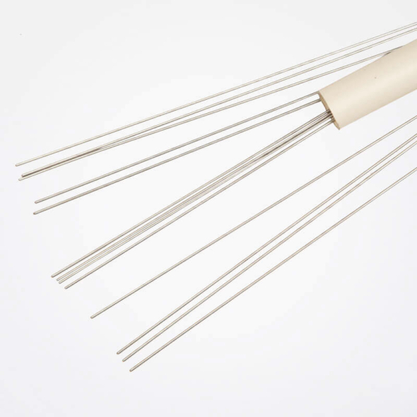 Tube med spennvaier og nåler til blokking