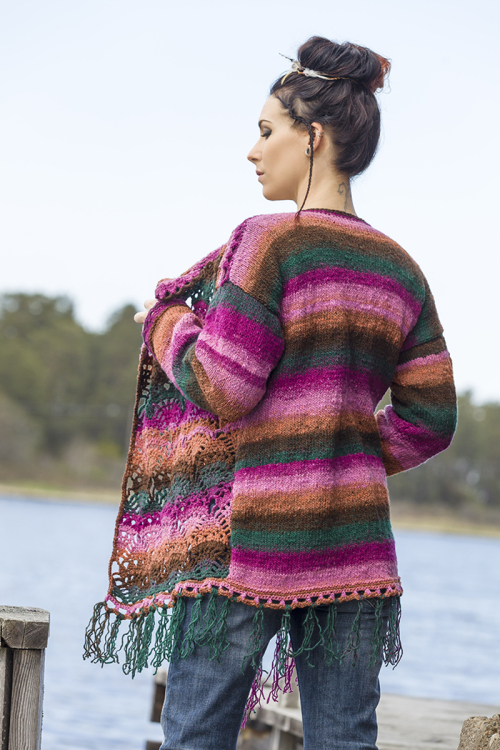 91768. DAMEJAKKE MED HEKLEDE FORSTYKKER