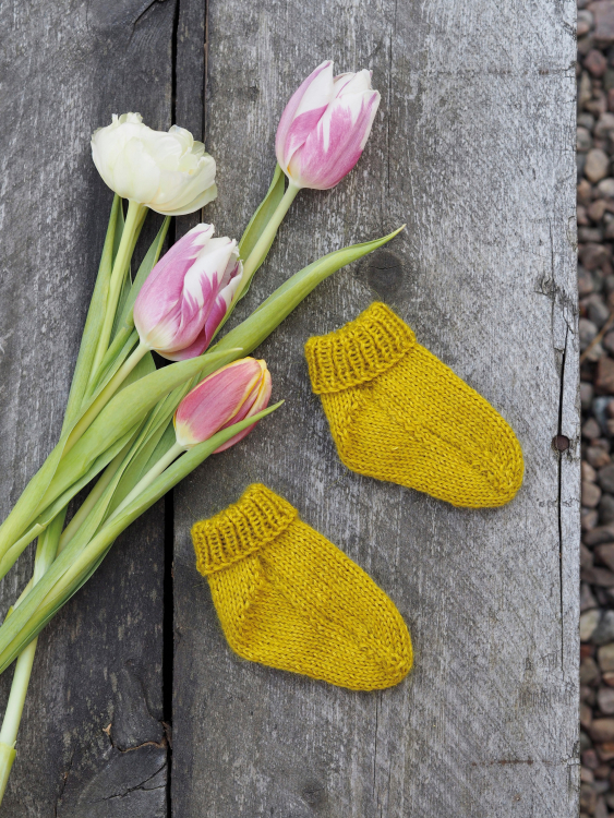 91843.  'Tussilull' - tå-oppsokker til baby