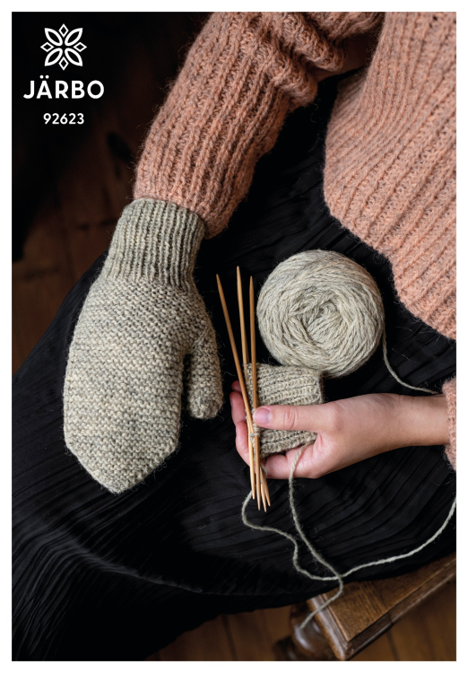 Åttersta - rillestrikkede votter