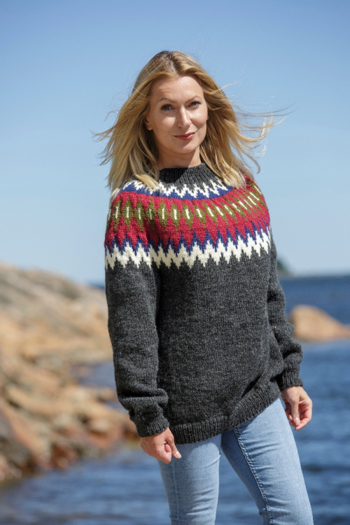 92244. GENSER MED MØNSTRET BÆRESTYKKE