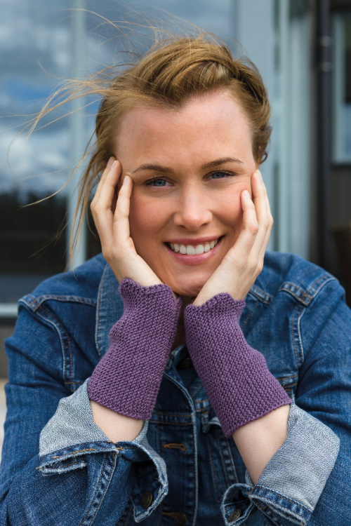 91606. RILLESTRIKKEDE PULSVARMERE MED TAGGEKANTER