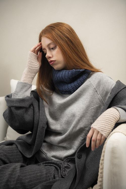 Aten – Ribbestrikket Hals