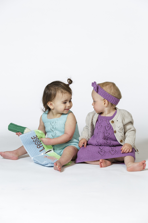 92168. BABYSETT: JAKKE, KJOLE, BODY/BLEIEBUKSE OG PANNEBÅND